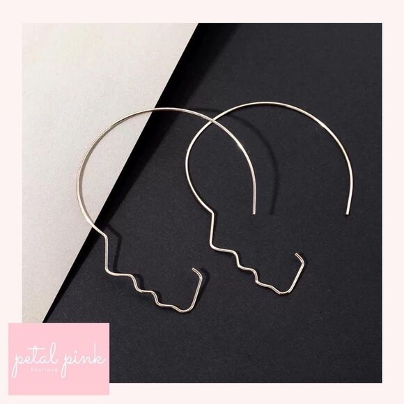 Goldtone Abstract Face Silhouette Hoops Trendy Chic Boho - Picture 1 of 5